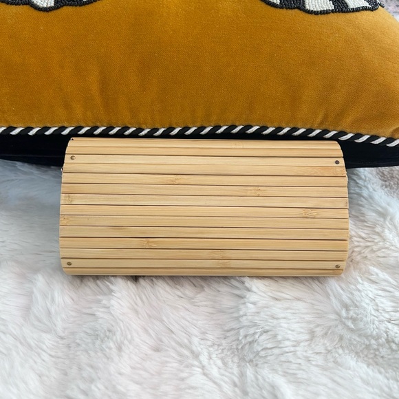 Handmade Bamboo Clutch with Pearl Tassel & Mother-of-Pearl Accent - Picture 3 of 6